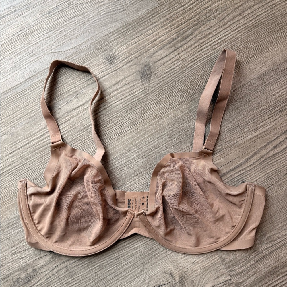 CUUP The Plunge Bra Womens 36E Tan Excellent Mesh Unlined Underwire Nude